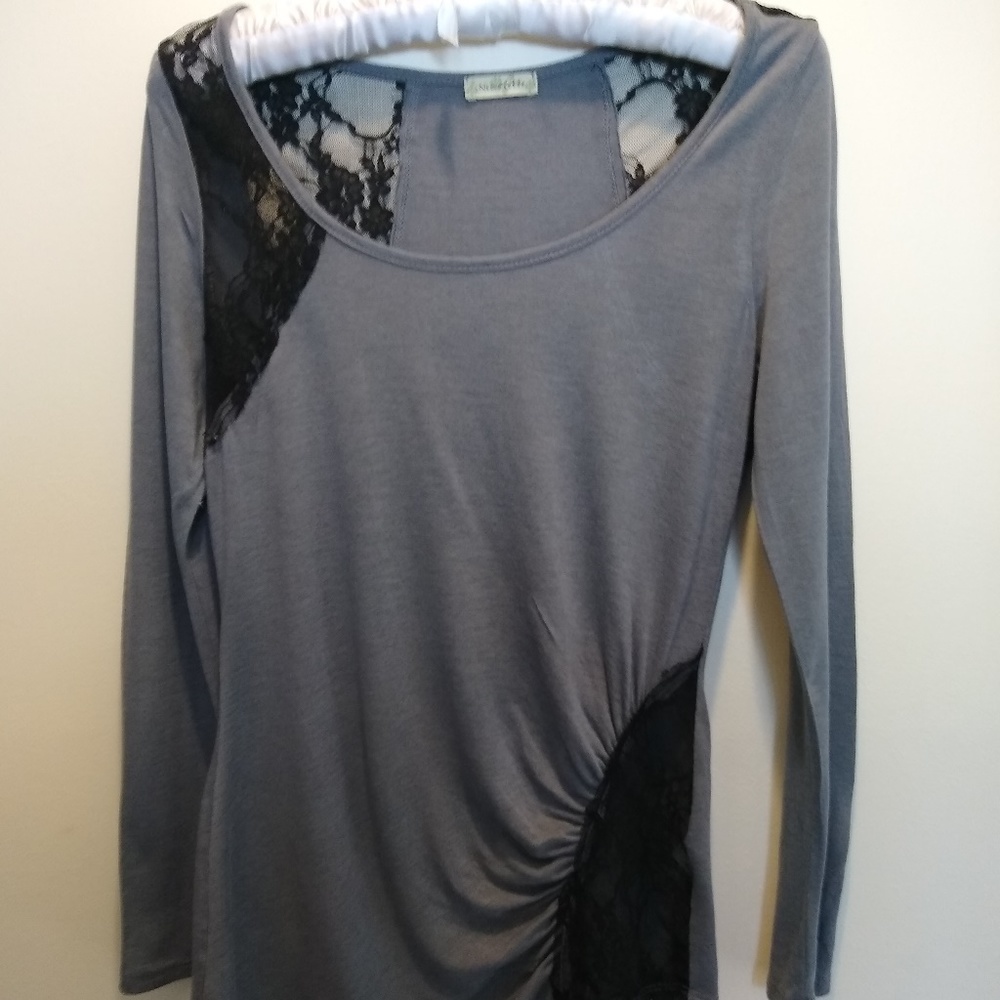 Nicolette Knit Gray and Black Long sleeve top